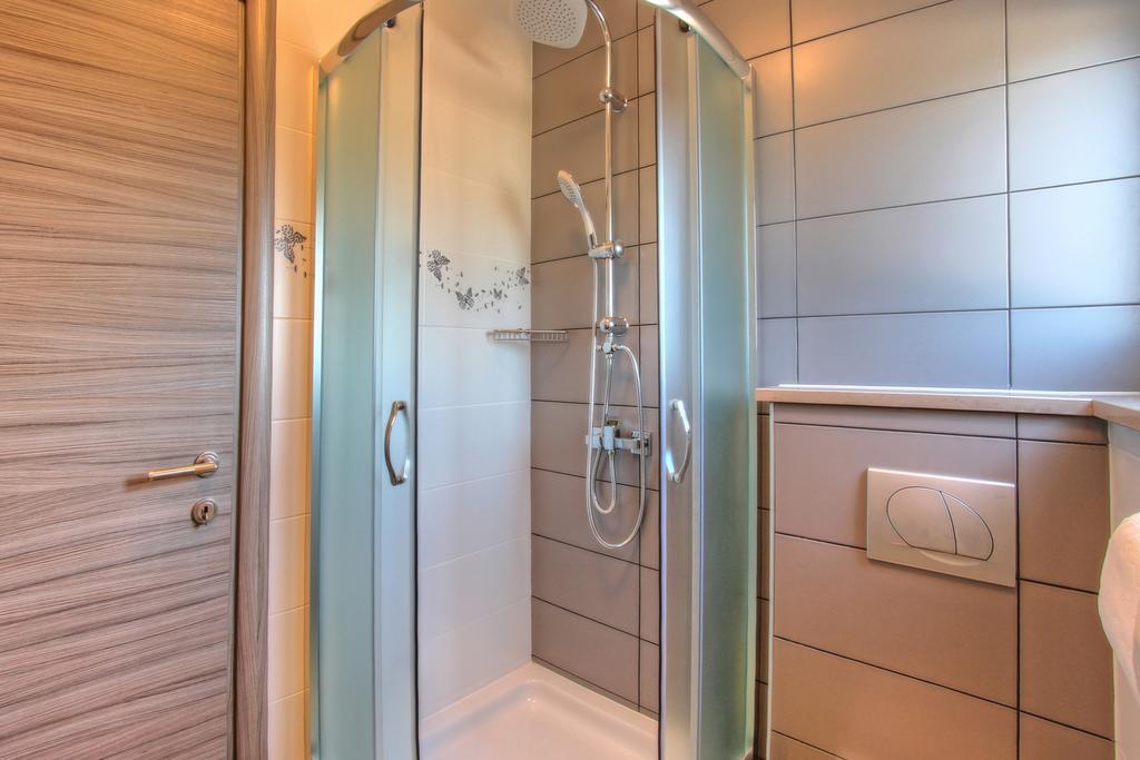 Apartments Nebuloza Rovinj Extérieur photo
